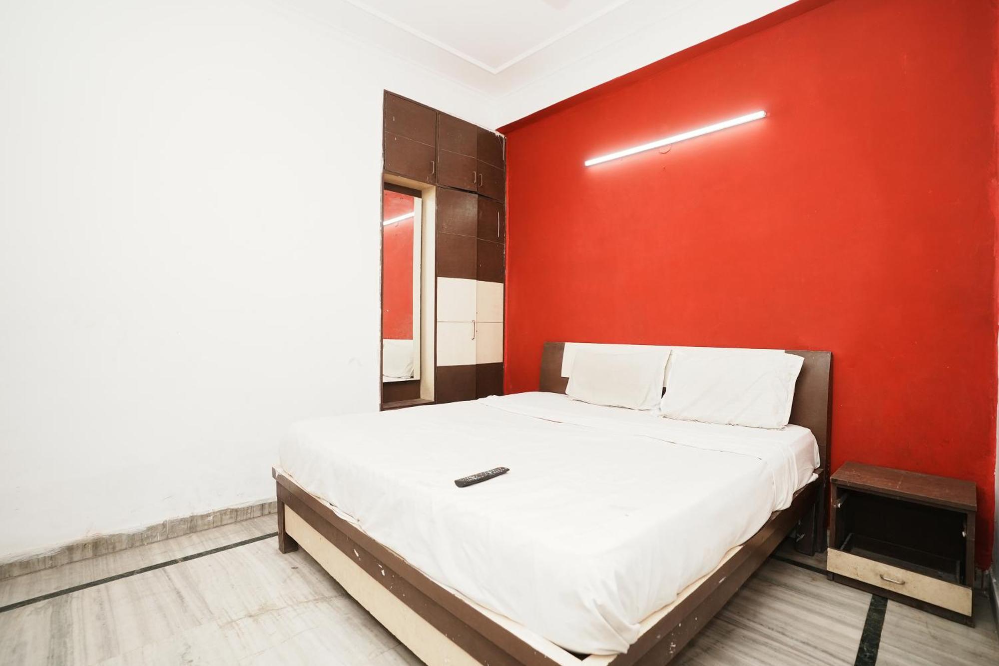 โฮเต็ล ซันไรส์ มูน Hotel นิวเดลี ภายนอก รูปภาพ