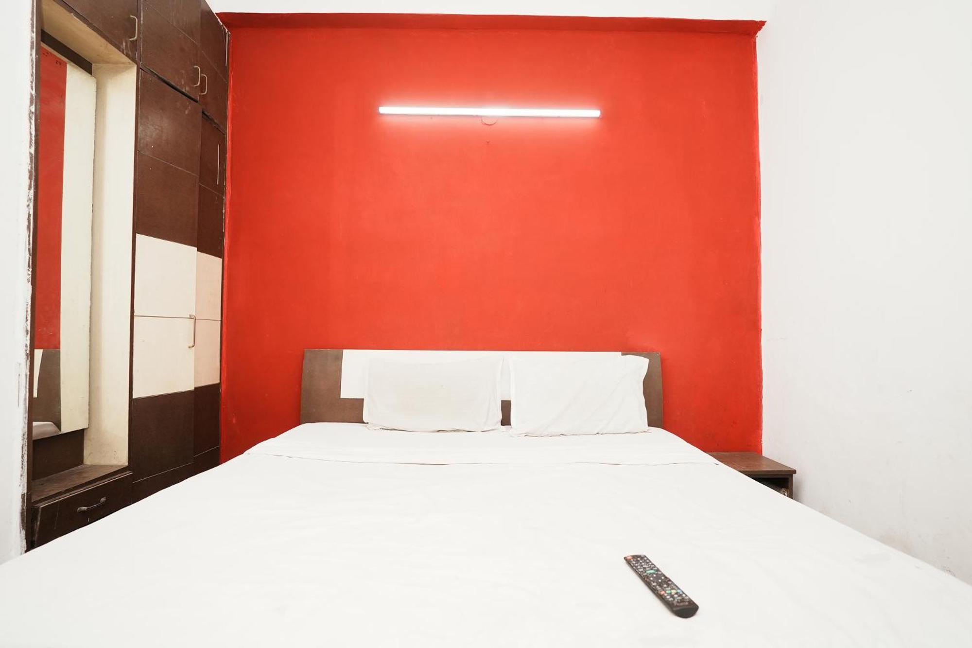 โฮเต็ล ซันไรส์ มูน Hotel นิวเดลี ภายนอก รูปภาพ