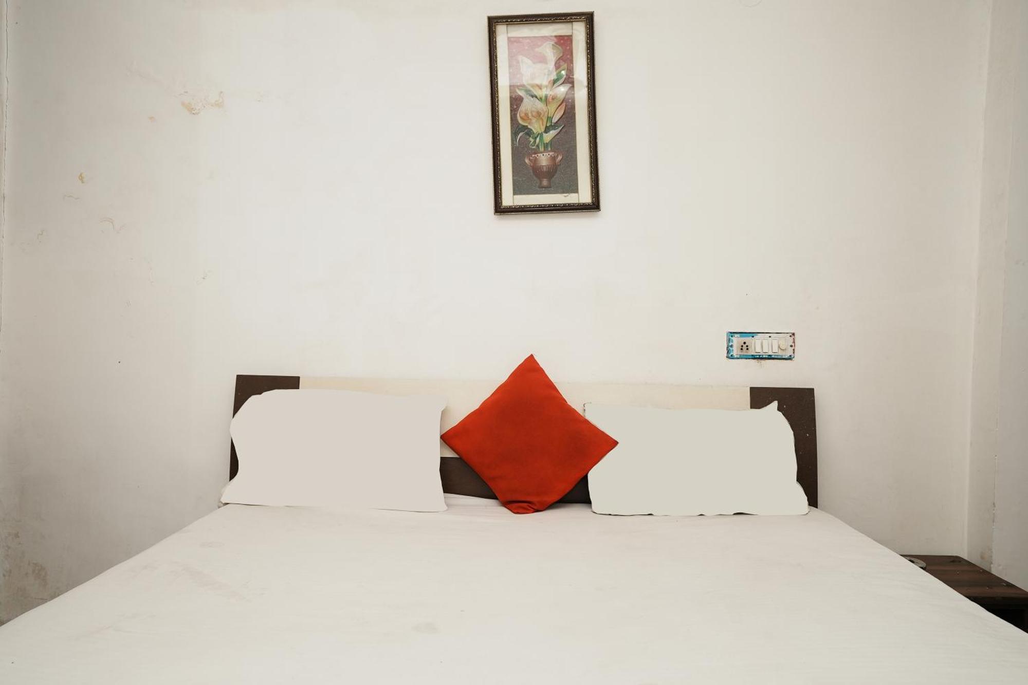 โฮเต็ล ซันไรส์ มูน Hotel นิวเดลี ภายนอก รูปภาพ